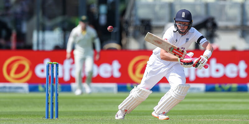 Ollie pope batting at the edgbaston stadium