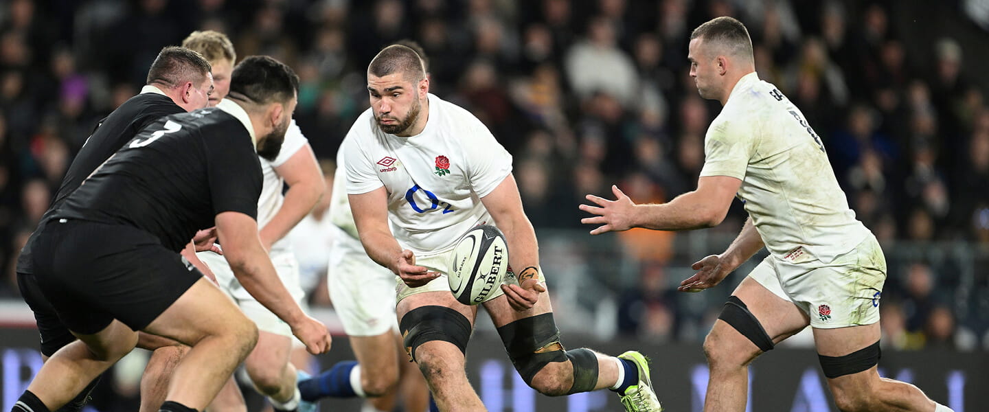 England v New Zealand in the All Blacks Home territory - New Zealand defend against Englands Roses