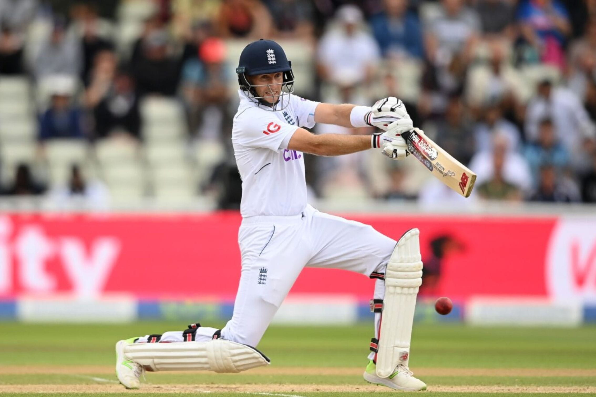 England cricketer bats 