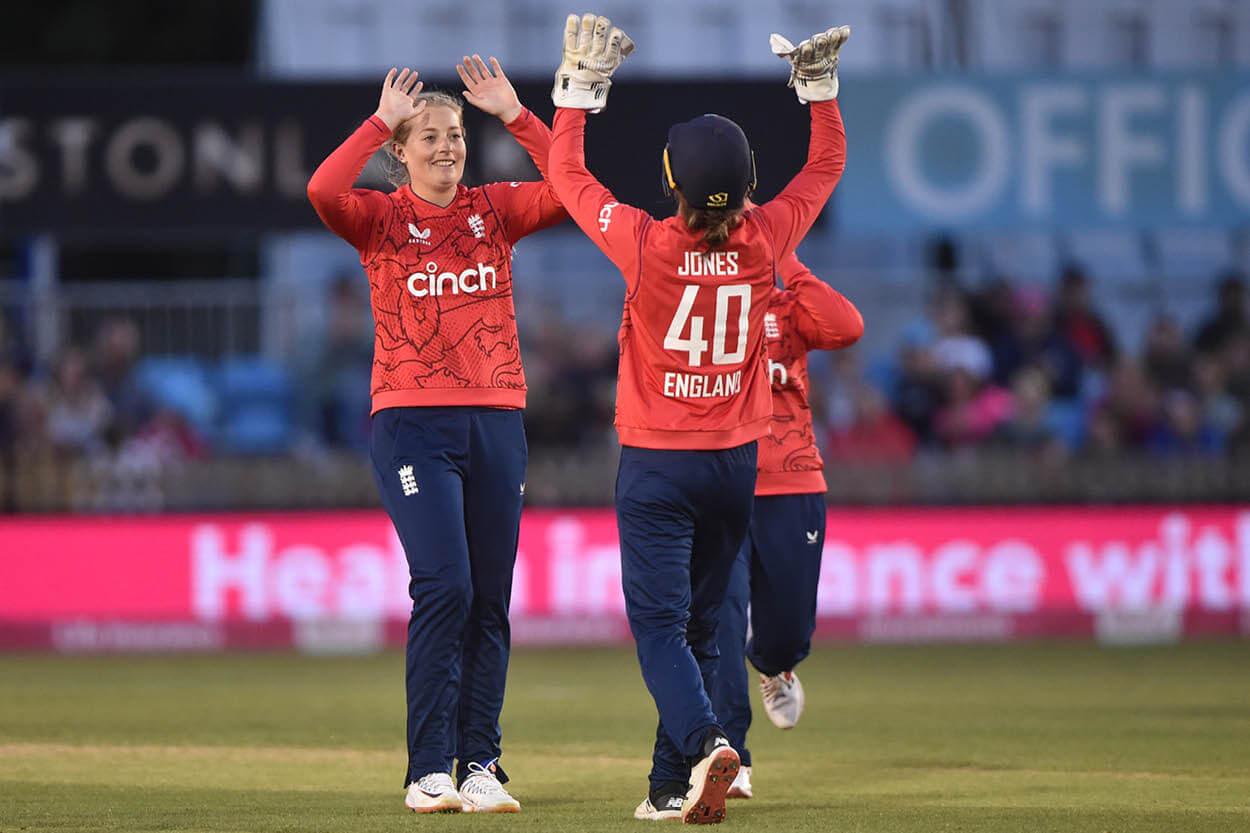 England Women Cricket team high-five