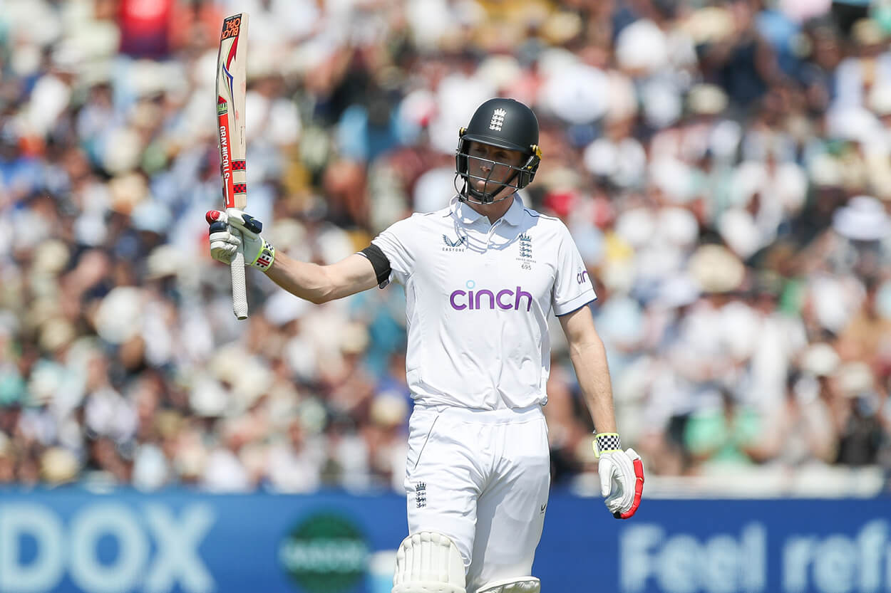 England cricketer Zak Crawley walking off the pitch