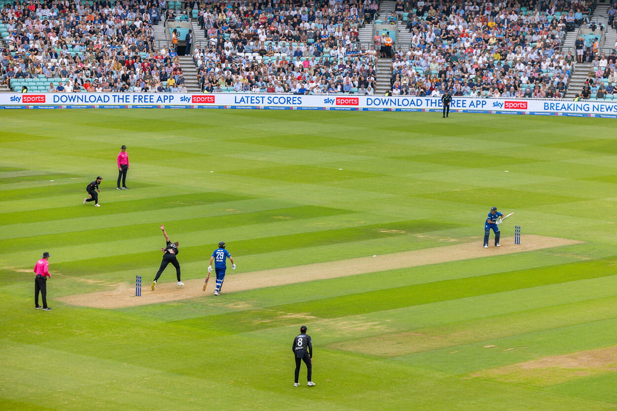 England cricket against New Zealand on the pitch