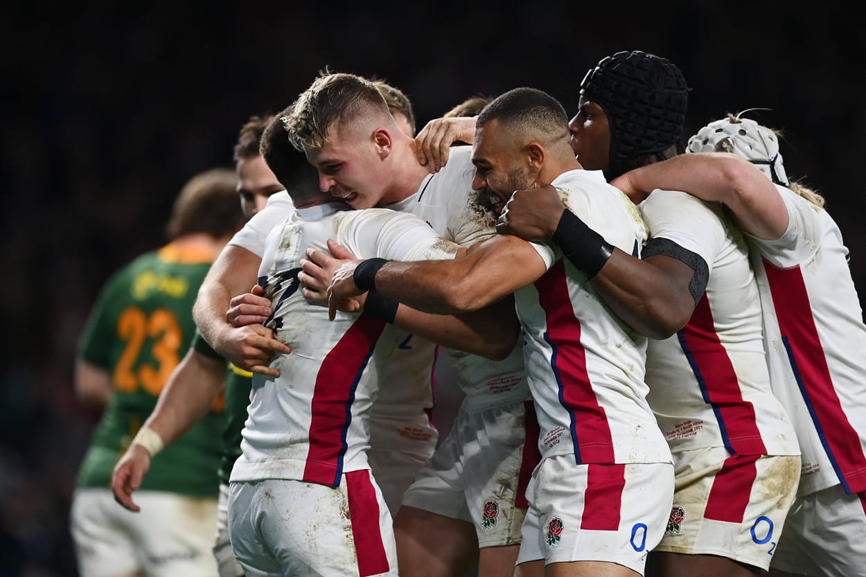 England celebrating a try