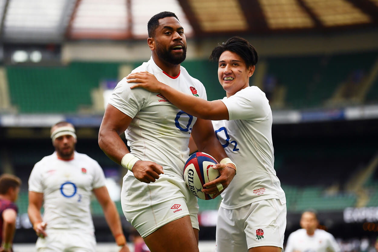 Cokanasiga celebrating with Marcus Smith
