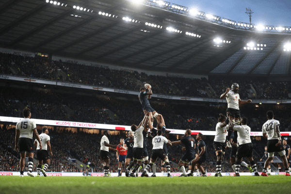 England v Fiji line out