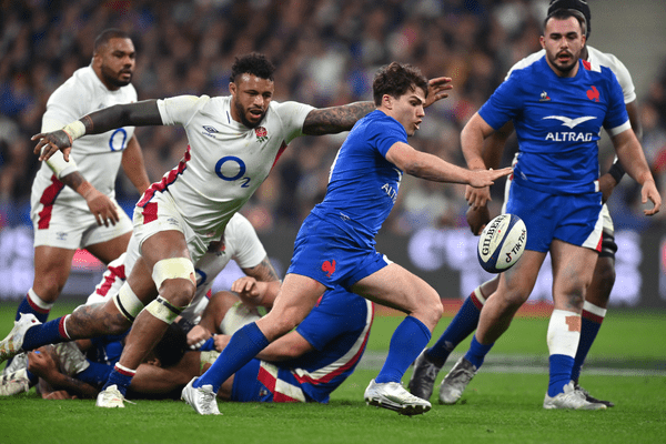 France box kick