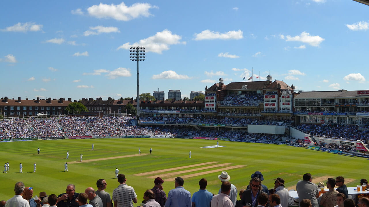 Kia oval